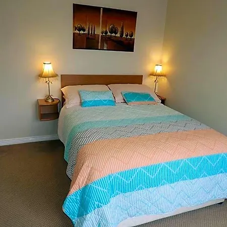 Bed & Breakfast Cillcearn House 3*