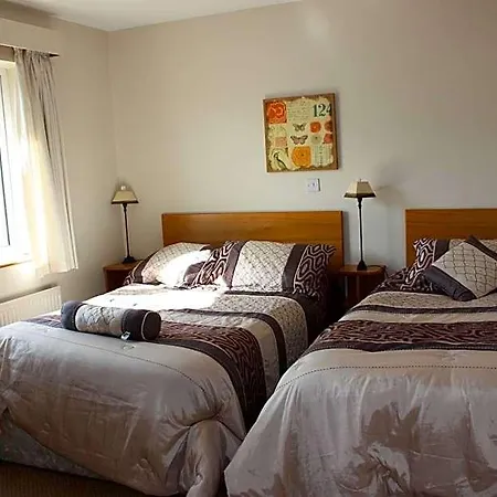 Bed & Breakfast Cillcearn House 3*